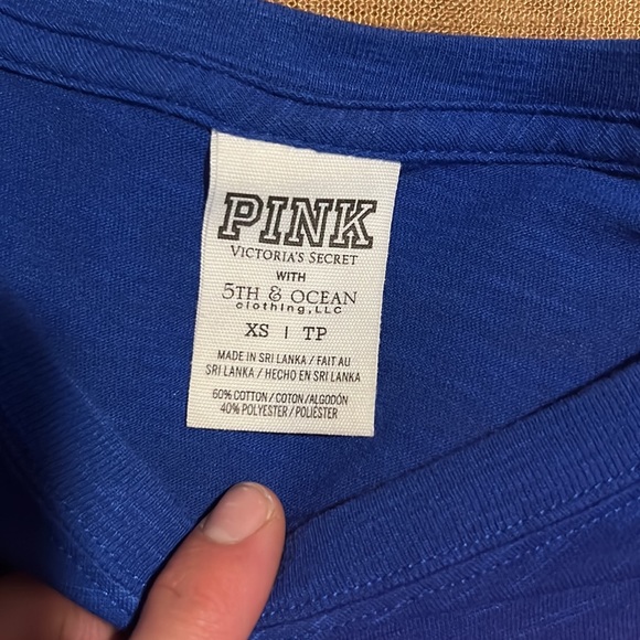 Limited edition PINK 5th &Ocean Chicago Cubs sequin tee - Picture 2 of 3